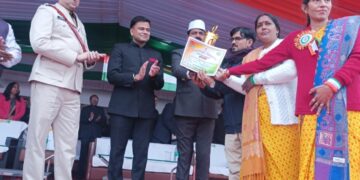 किशनगंज – गणतंत्र दिवस: सरकार न्याय – समावेशी विकास के लिए दृढ़ संकल्पित : प्रभारी मंत्री जमा खान–हर्षोउल्लास एवं उत्सव के वातावरण में मनाया गया 75 वां गणतंत्र दिवस समारोह