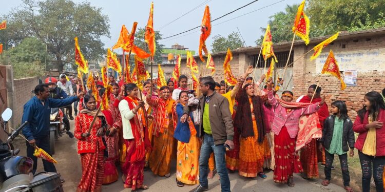 रानीगंज क्षेत्र के अलग अलग जगहों से निकला भव्य शोभायात्रा।