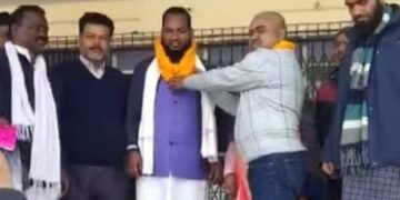 पलासी प्रखंड के सभागार भवन में पंसस ने विषेश बैठक करते हुए उपप्रमुख का कुर्सी बरकरार रहा में