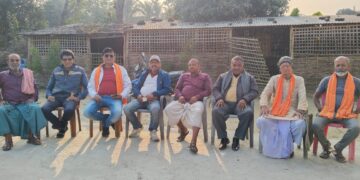 कार्यकर्ताओं की टीम ने गांव चलो अभियान के तहत किया प्रवास