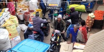 रानीगंज – काली मंदिर चौक से गुदरी बाजार जाने वाली सड़क में हमेशा रहती है जाम