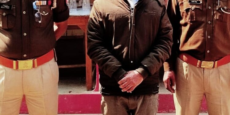 सुल्तानपुर-13 फरवरी की रात में हर्ष फायरिंग : टेंट मालिक हेमंत मिश्रा निवासी कादीपुर खुर्द की पेट में गोली लगने से हुई थी मौत, आरोपित गिरफ्तार