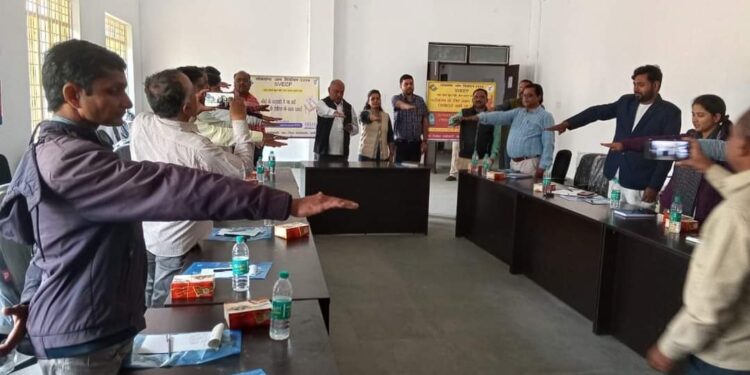 अररिया – खेल भवन अररिया के सभागार में आज SVEEP गतिविधि के तहत अररिया जिला अंतर्गत कार्यरत सभी गैर सरकारी संगठनों के साथ