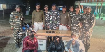 एसएसबी व कुआडी़ पुलिस की संयुक्त कार्रवाई में देसी कट्टा के साथ तीन अभियुक्त गिरफ्तार।