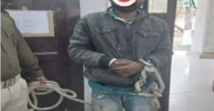 महज 05 दिनों के अन्दर उद्भेदन करते हुए हत्या के आरोपी को किया गिरफ्तार