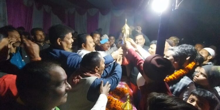 अकरथापा बनाम बिस्टोरिया के बीच फुटबॉल टूर्नामेंट का फाइनल मुक़ाबला