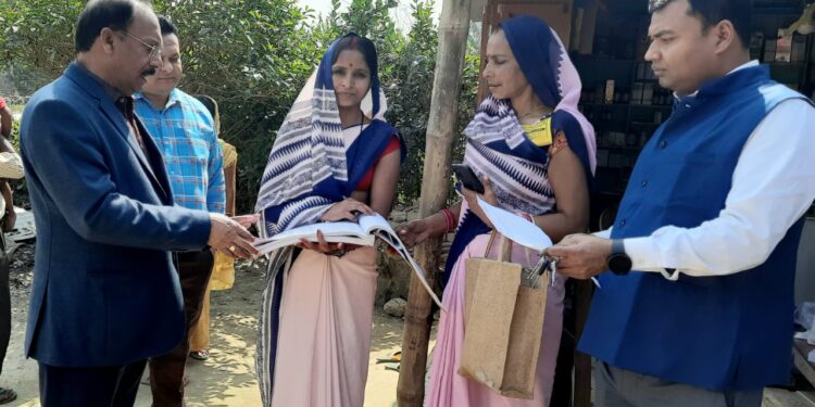 जिले में अब तक लगभग 62 प्रतिशत ने खाई सर्वजन दवा