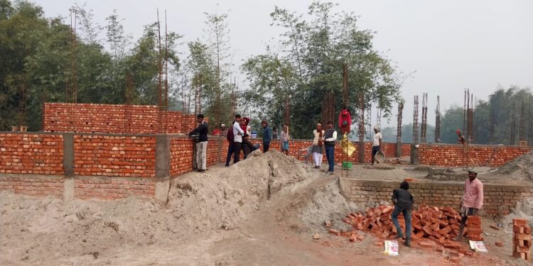 पंचायत सरकार भवन के निर्माण पर लगा ग्रहण हटा, निर्माण कार्य शुरु