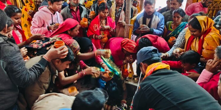 तीसरे मकर को सुन्दरनाथ धाम में 270 बच्चों का हुआ मुंडन संस्कार