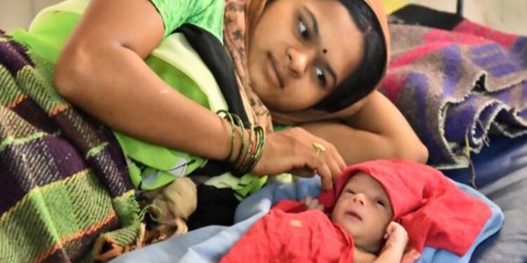 सुरक्षित प्रसव के लिए सरकारी अस्पतालों पर बढ़ा है लोगों का भरोसा