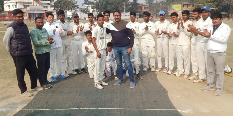 रुइधासा मैदान में आयोजित जिला लीग मैच में टारगेट क्रिकेट अकादमी विजय