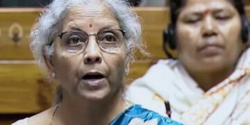 नई दिल्ली पिछले एक दशक में प्रत्‍यक्ष कर संग्रह तीन गुना से भी अधिक बढ़ गया है और रिटर्न दाखिल करने वालों की संख्‍या बढ़कर 2.4 गुना हो गई है: *केन्‍द्रीय वित्त मंत्री