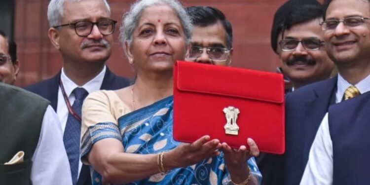 नई दिल्ली – *त्वरित टिप्पणी:* हो सकता है कि बजट में जिस राजनीतिक रेवड़ी का इंतजार हो रहा था, वो यहां छिपी हो-यह स्कीम चुनावी कार्ड भी साबित हो सकती है