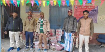 सिकटी – भारत नेपाल सीमा स्तंभ संख्या 155 से 1150 बोतल नेपाली शराब के साथ तीन कारोबारी गिरफ्तार।