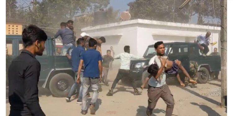 जेसीबी से मिट्टी की खुदाई के दौरान मिट्टी के नीचे दबने से बच्चे की हुई मौत