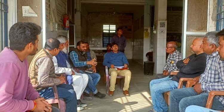 कृषि विद्युत कनेक्शन के लिए पंचायतों में लगाया जा रहा है शिविर।