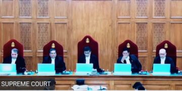 नई दिल्ली -सुप्रीम कोर्ट ने गुरुवार को इलेक्टोरल बॉन्ड की वैधता पर फ़ैसला सुनाते रोक लगा दी और असंवैधानिक बताते हुए रद्द कर दिया