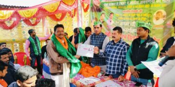 राजद ने रानीगंज कार्यालय में किया ग्राम चौपाल .