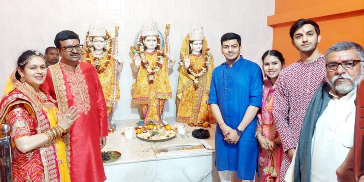 राम -जानकी, हनुमान और राधे-कृष्ण की हुई प्राण प्रतिष्ठा।