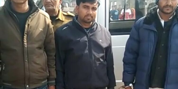 भरगामा पुलिस ने लूट कांड का किया उद्वेदन तीन अभियुक्त गिरफ्तार