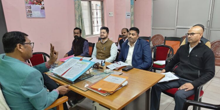 किशनगंज -लोकसभा चुनाव: मीडिया सर्टिफिकेशन एवं मॉनिटरिंग कमिटी की बैठक आयोजित