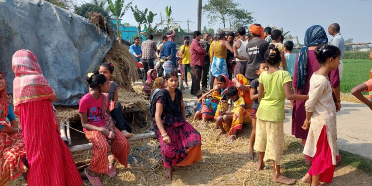 बच्चे को रौंद कर बाइक सवार फरार।