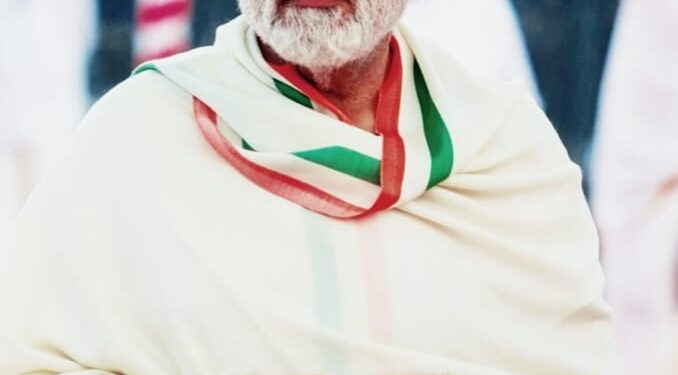 प्रेस रिव्यू -श्वेत पत्र-ब्लैक पेपर, कांग्रेस पार्टी और राहुल गांधी के नये रूप की सोशल मीडिया में होती रही चर्चा