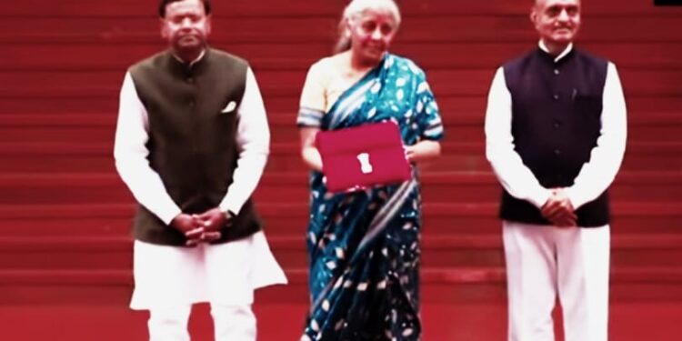 बजट2024-25:भारत एक विकसित देश बनने वाला है-कर में नहीं हुई कोई बढ़ोतरी-पर्यटन केंद्र को बढ़ावा देने पर राज्य सरकारों को मिलेगा ब्याज मुक्त कर्ज