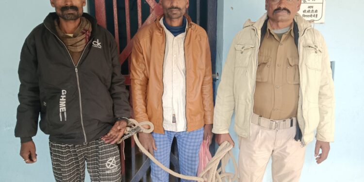 रात्रि छापेमारी में दो अभियुक्त को किया गिरफ्तार भेजा जेल