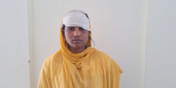 पड़ोसी ने बिजली का तार तोड़ा कचरा गिराया तार जोड़वाने व कचरा साफ करने को कहा तो किया मारपीट केश दर्ज।