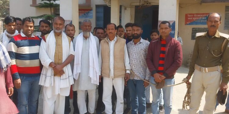 अपना अधिकार पार्टी के राष्ट्रीय उपाध्यक्ष डाॅ फरान यजदानी गिरफ्तार, दर्जनों समर्थक मौजूद