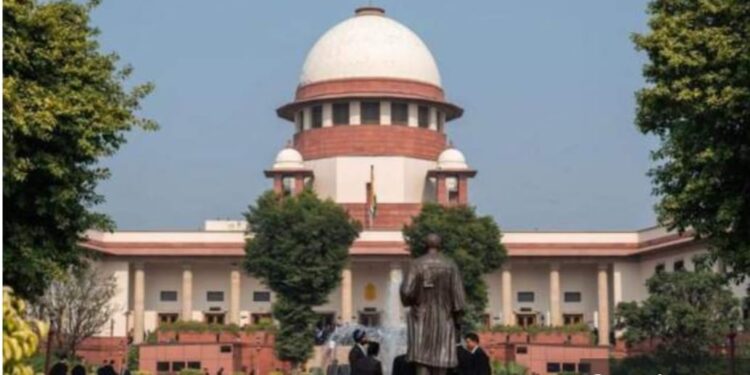 नई दिल्ली -भारतीय स्टेट बैंक (एसबीआई) ने सुप्रीम कोर्ट से इलेक्टोरल बॉन्ड से जुड़ी जानकारी देने के लिए 30 जून तक का समय मांगा है