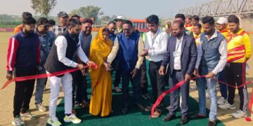 उद्घाटन मैच में सालमारी ने आजमनगर को 27 रन से हराया।