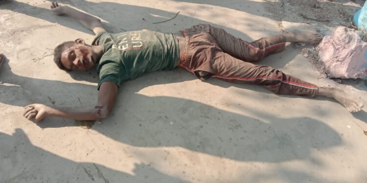 सड़क दुर्घटना में तीन बाइक सवार गंभीर रूप से घायल