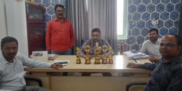 परिवार कल्याण कार्यक्रम में बेहतर उपलब्धि पर जिले को मिला 08 पुरस्कार