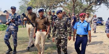 आगामी लोकसभा चुनाव को लेकर नेपाल APF पुलिस एवं SSB व सिकटी पुलिस ने किया संयुक्त पेट्रोलिंग।