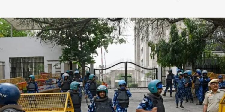 नई दिल्ली- गिरफ़्तारी चार अभियुक्तों के बयान के आधार पर हुई है, जो बाद में गवाह बन गए और फिर उन्हें माफ़ी दे दी गई: मुख्यमंत्री अरविंद केजरीवाल