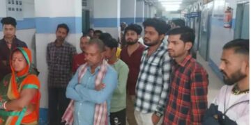 अररिया-बहादुरगंज सड़क पर स्कॉर्पियो-टोटो की टक्कर… युवक की मौत: पहले स्कॉर्पियो ने टोटो में पीछे से मारी टक्कर, युवक सड़क पर गिरा तो कुचला