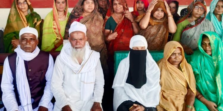 उमराह के लिए जायरीनों का एक जत्था मक्का-मदीना हुआ रवाना।