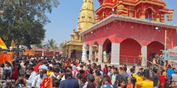 महाशिवरात्रि के अवसर पर सुंदर नाथ धाम में एक लाख से अधिक श्रद्धालुओं ने किया जलाभिषेक।