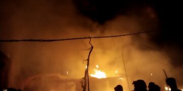 दरभंगा / अलीनगर प्रखंड में आतिशबाजी के दौरान उड़ी चिंगारी से लगी आग, एक ही परिवार के छह सदस्य की दर्दनाक मौत