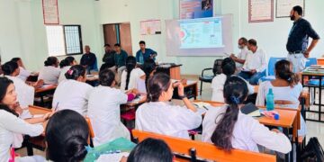 सभी नवजात शिशु का नियमित टीकाकरण होना अनिवार्य डॉक्टर अली