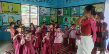 किशनगंज -06 वर्ष तक के बच्चों में बेहतर शिक्षा एवं सुपोषण का सूत्रधार बन रहा मॉडल आंगनबाड़ी केंद्र- समृद्ध परिवार असंतुष्ट