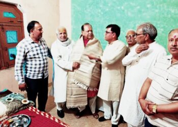 प्रतापगढ़- भाजपा उम्मीदवार को मिला पूर्व मंत्री मोती सिंह का आशीर्वाद