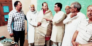 प्रतापगढ़- भाजपा उम्मीदवार को मिला पूर्व मंत्री मोती सिंह का आशीर्वाद