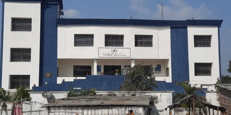 बिजली कार्यालय तोड़फोड़ करना पड़ा महंगा छह लोगों पर प्राथमिक की दर्ज