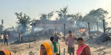 दरभंगा- अगलगी की भीषण घटना में 300 परिवार बेघर।