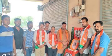 फारबिसगंज- सुशील मोदी एक जागृत समाजिक कार्यकर्ता कुशल राज नेता व सार्वजनिक जीवन मे सैद्धान्तिक निष्ठा और पारदर्शिता के आदर्श उदाहरण थे: प्रवीण।