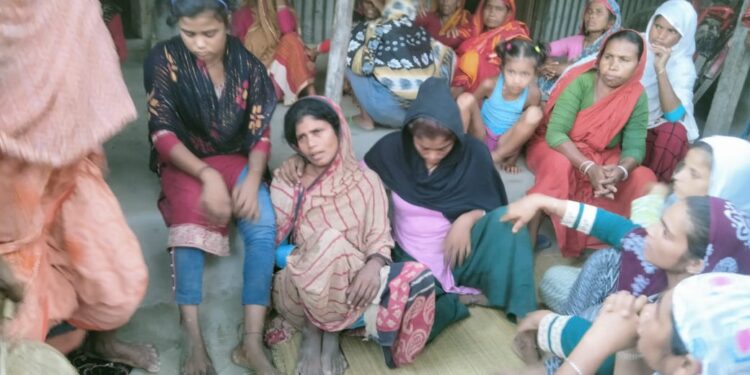 चुनाव कराने गए होमगार्ड की सड़क दुर्घटना में मौत परिजनों का रो रो कर बुरा हाल ।