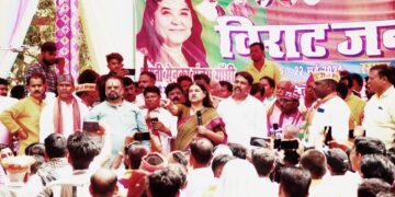 सुल्तानपुर-मेनका गांधी को पुन:सांसद बना दें-वादा करता हूं कि सुल्तानपुर का काया कल्प हो जायेगा: मुख्यमंत्री योगी आदित्यनाथ